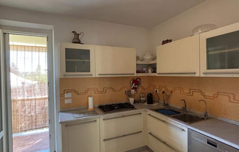 Bifamiliare in vendita a Camaiore