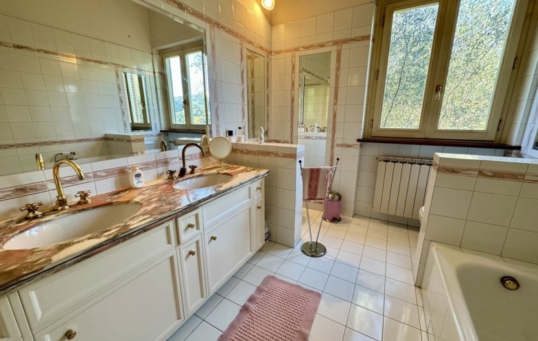 Villa singola in vendita a Massarosa