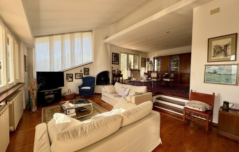 Villa singola in vendita a Massarosa