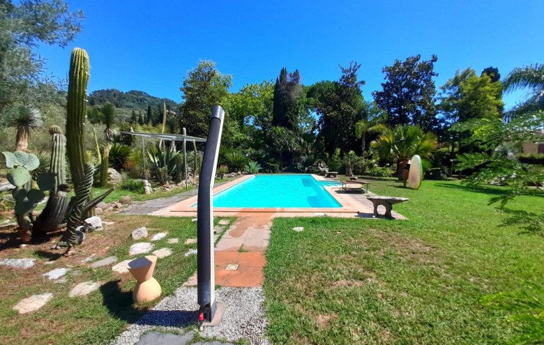 Villa singola in vendita a Massarosa