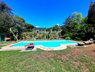 Villa singola in vendita a Piano di Mommio