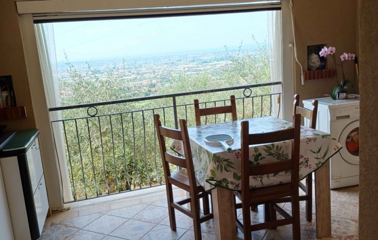 Villa singola in vendita a Camaiore