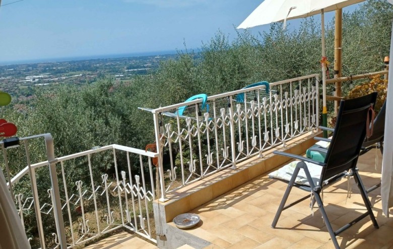 Villa singola in vendita a Camaiore