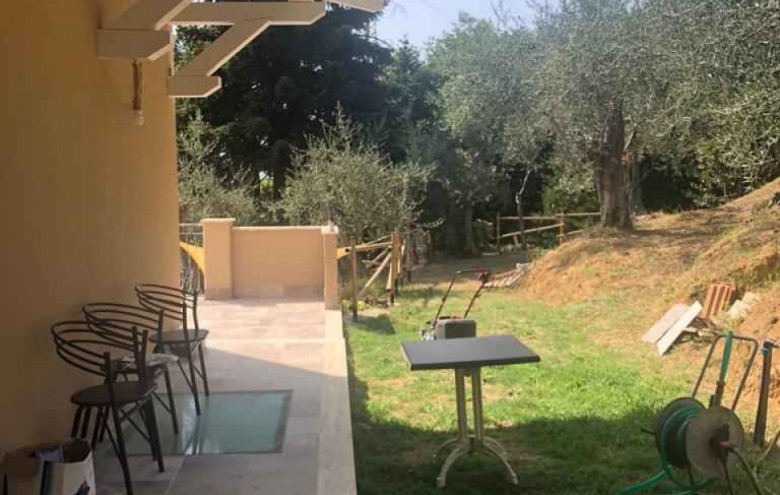 Villa singola in vendita a Camaiore