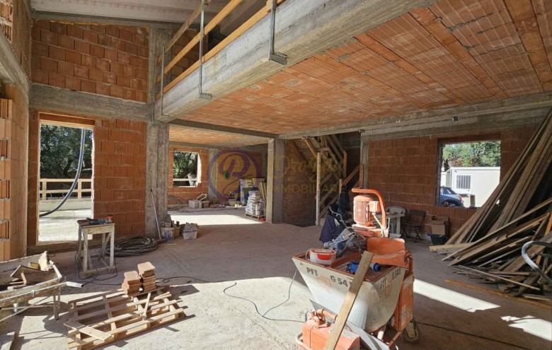 Villa singola in vendita a Seravezza