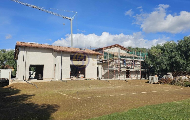 Villa singola in vendita a Seravezza