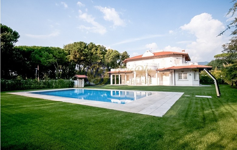 Villa singola in vendita a Forte dei Marmi