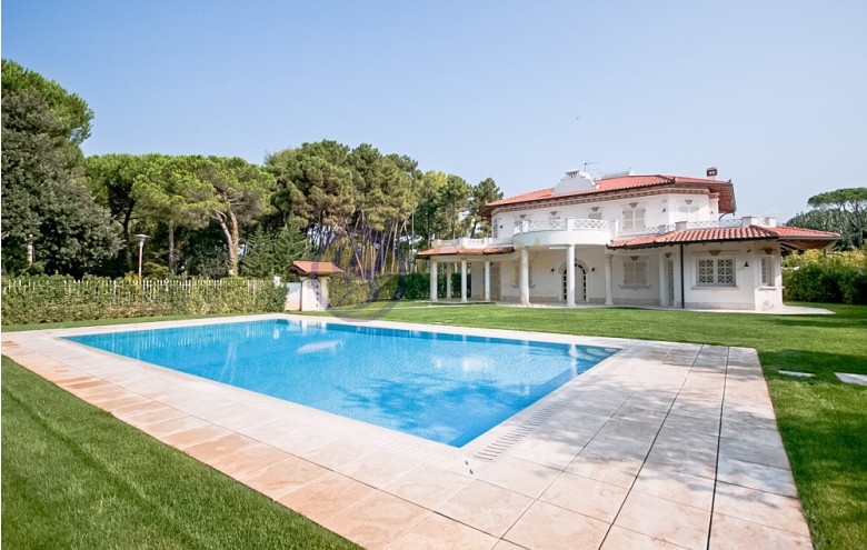 Villa singola in vendita a Forte dei Marmi