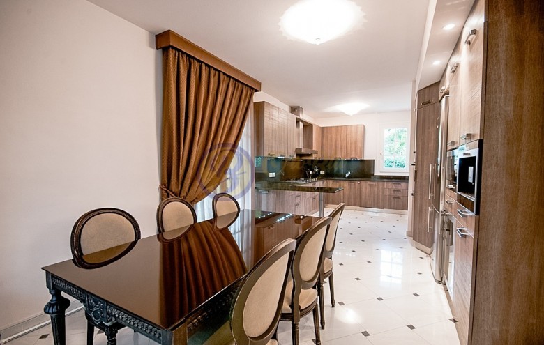 Villa singola in vendita a Forte dei Marmi