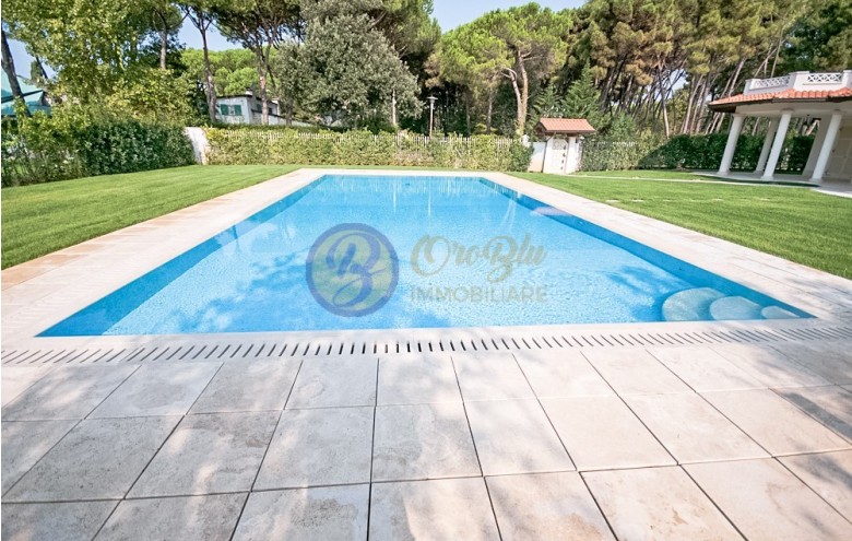 Villa singola in vendita a Forte dei Marmi