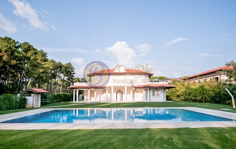 Villa singola in vendita a Forte dei Marmi