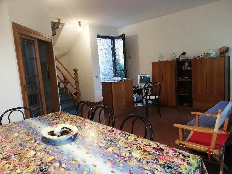 Villa singola in vendita a Camaiore