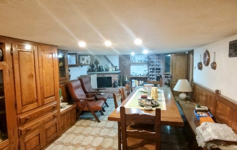 Bifamiliare in vendita a Camaiore