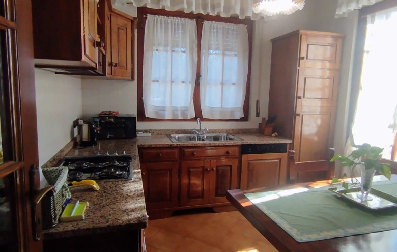 Bifamiliare in vendita a Camaiore