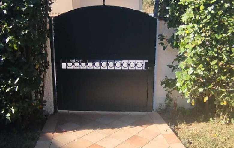 Bifamiliare in vendita a Camaiore