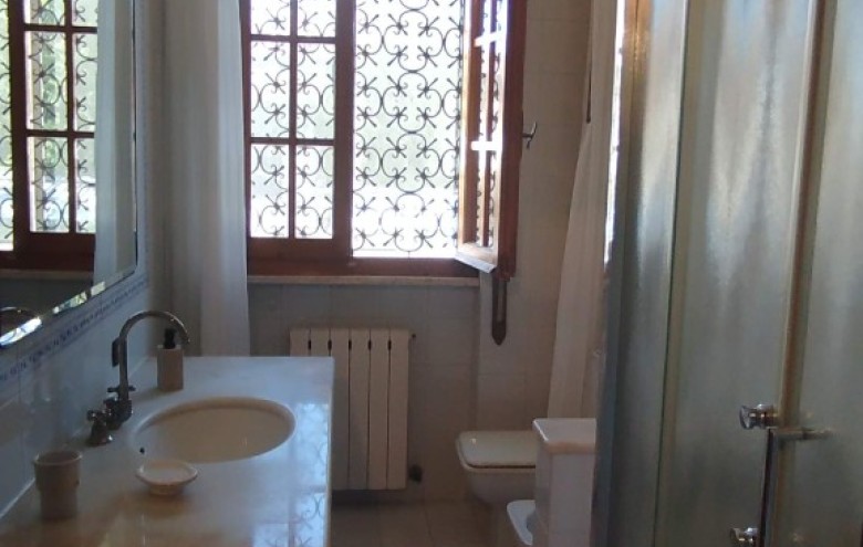 Bifamiliare in vendita a Camaiore