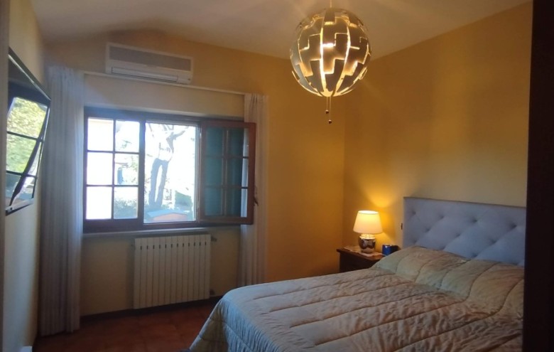 Bifamiliare in vendita a Camaiore