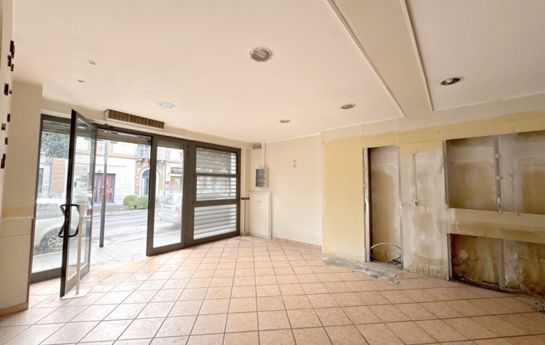 Immobile Commerciale in affitto a Viareggio