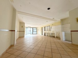 fondo-commerciale-in-centro-a-torre-del-lago