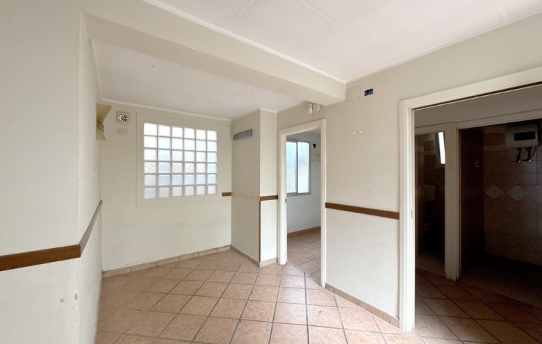 Immobile Commerciale in affitto a Viareggio