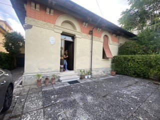 Villa singola in vendita a Lido di Camaiore
