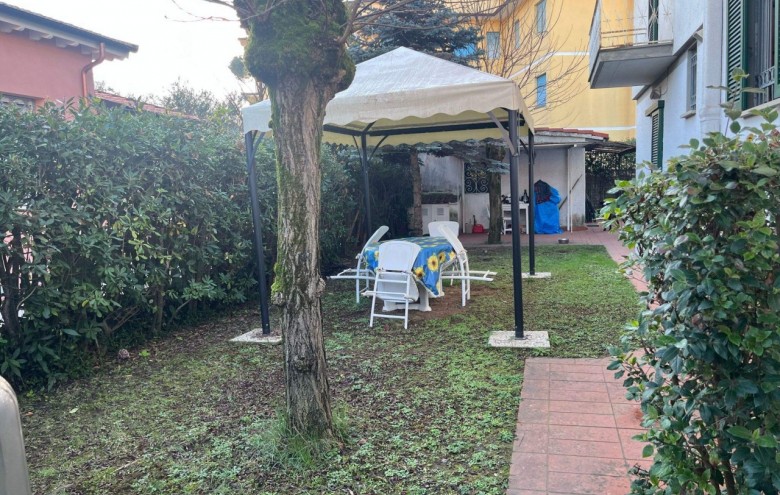 Villa singola in vendita a Camaiore