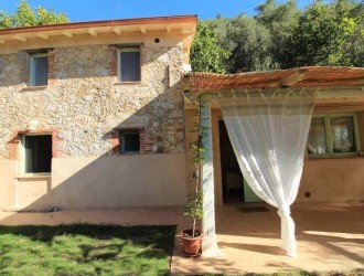 Rustico in vendita a Montebello