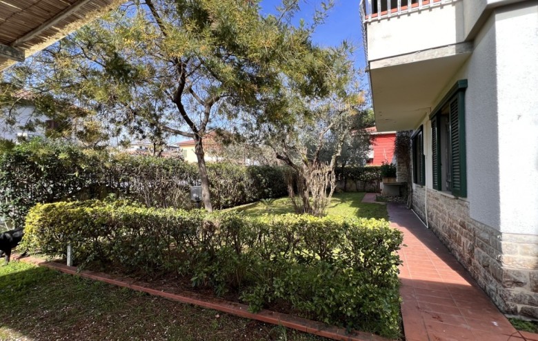 Villa singola in vendita a Camaiore