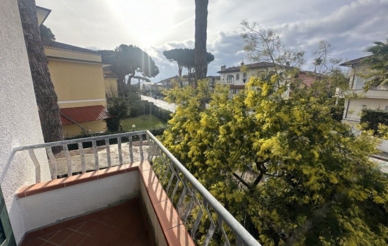 Villa singola in vendita a Camaiore