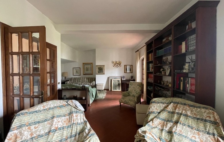 Bifamiliare in vendita a Camaiore