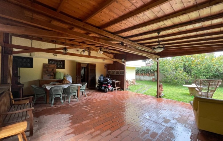 Bifamiliare in vendita a Camaiore