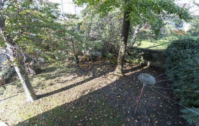 Bifamiliare in vendita a Camaiore