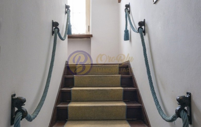 Bifamiliare in vendita a Camaiore