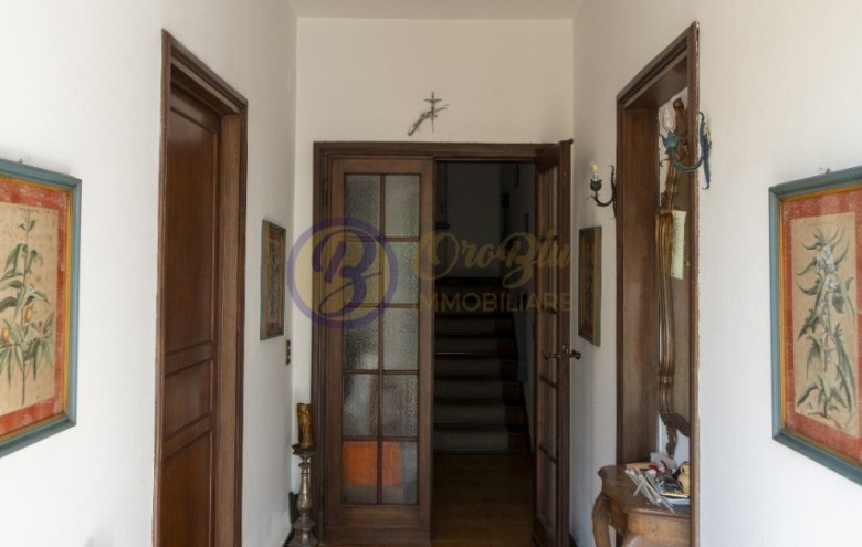 Bifamiliare in vendita a Camaiore