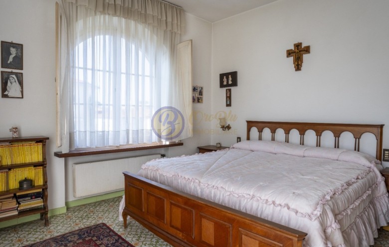 Bifamiliare in vendita a Camaiore