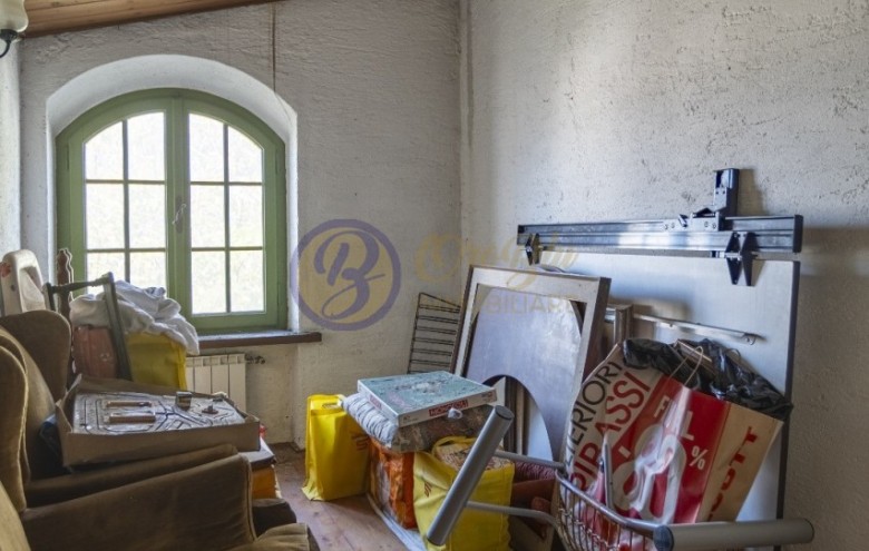 Bifamiliare in vendita a Camaiore