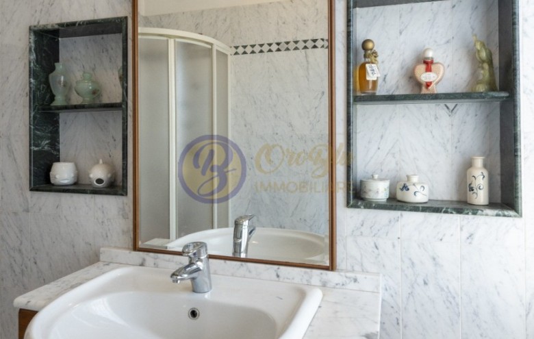 Bifamiliare in vendita a Camaiore