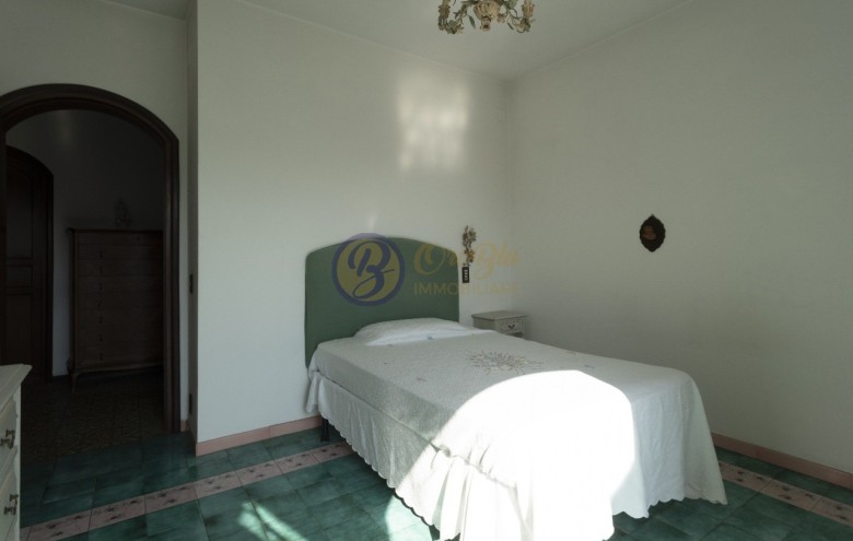 Bifamiliare in vendita a Camaiore