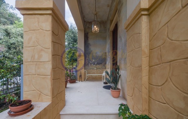 Villa singola in vendita a Camaiore