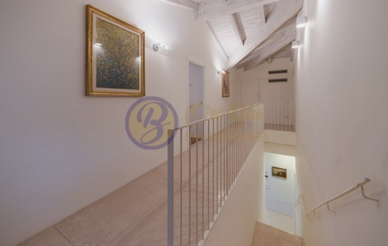 Villa singola in vendita a Camaiore