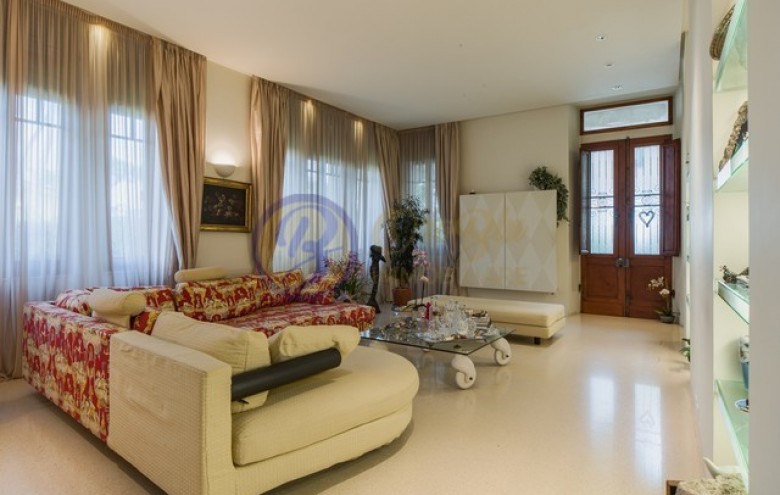 Villa singola in vendita a Camaiore