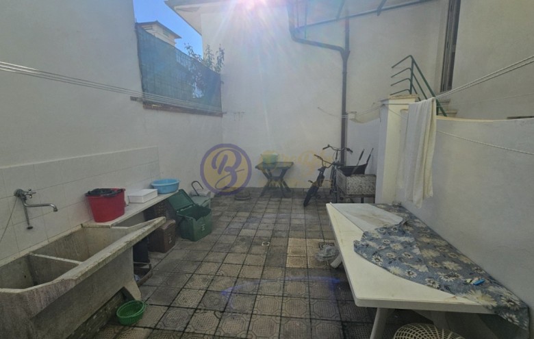 Bifamiliare in vendita a Camaiore