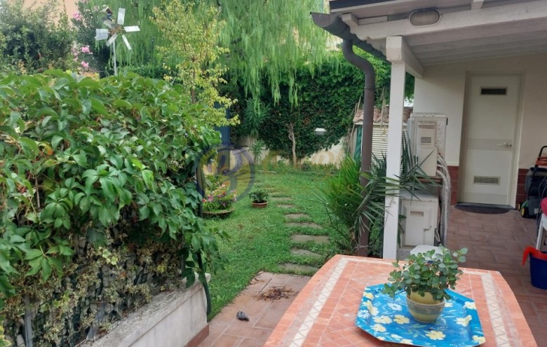 Villetta a schiera in vendita a Camaiore