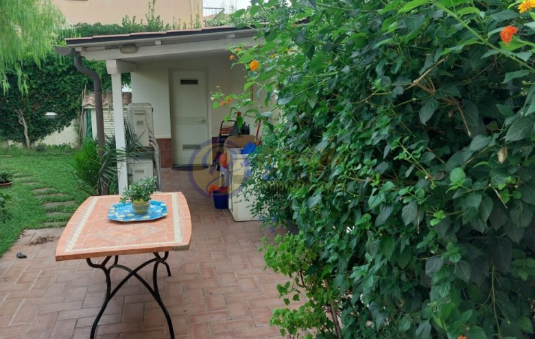 Villetta a schiera in vendita a Camaiore