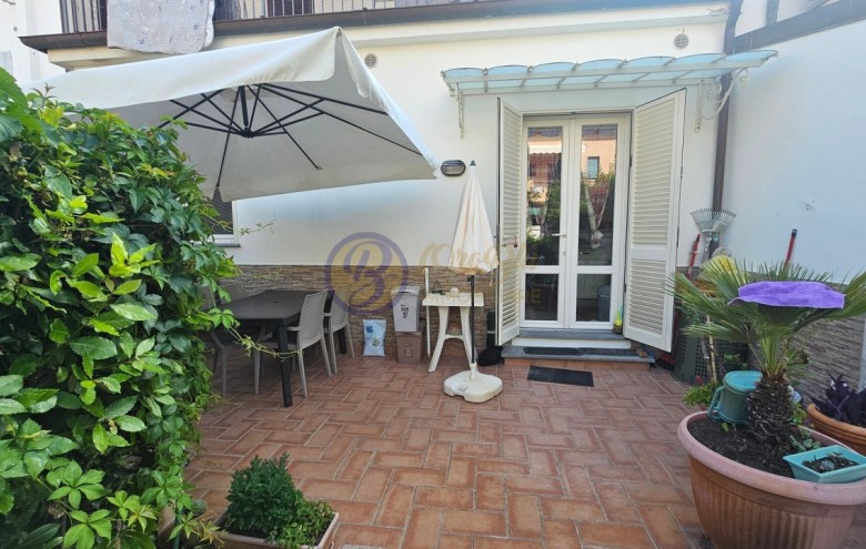 Villetta a schiera in vendita a Camaiore