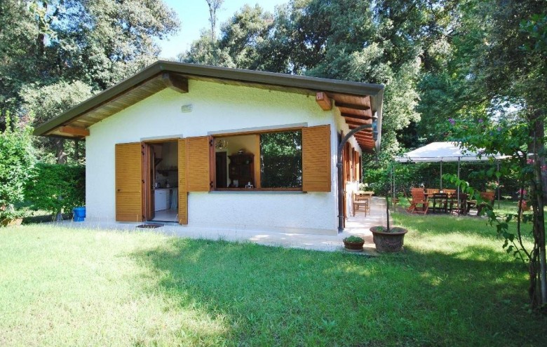 Villa singola in affitto a Pietrasanta