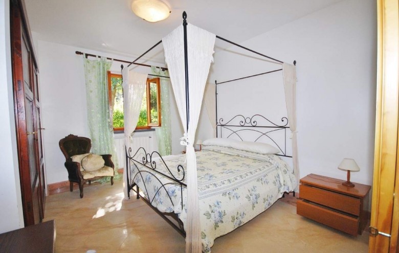 Villa singola in affitto a Pietrasanta