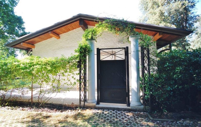 Villa singola in affitto a Pietrasanta