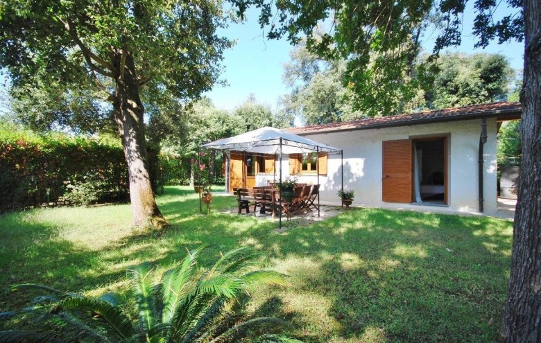 Villa singola in affitto a Pietrasanta