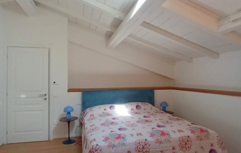 Bifamiliare in affitto a Pietrasanta